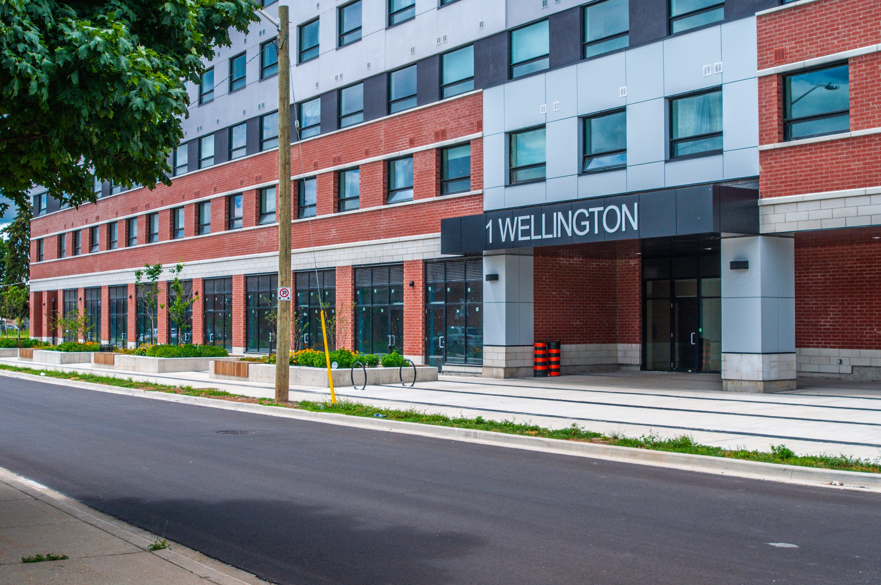 1 Wellington St. Unit 601